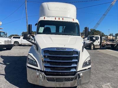 Used 2020 Freightliner Cascadia Detroit DD13 Semi Truck for sale #3330112 - photo 2