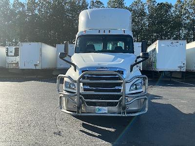Used 2020 Freightliner Cascadia Detroit DD13 Semi Truck for sale #3330114 - photo 2