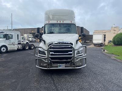 Used 2020 Freightliner Cascadia Detroit DD13 Semi Truck for sale #3330115 - photo 2