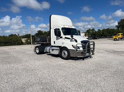Used 2020 Freightliner Cascadia Detroit DD13 Semi Truck for sale #3330116 - photo 1