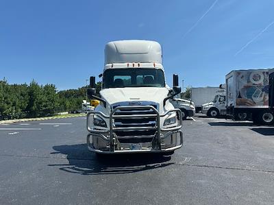Used 2020 Freightliner Cascadia Detroit DD13 Semi Truck for sale #3330123 - photo 2