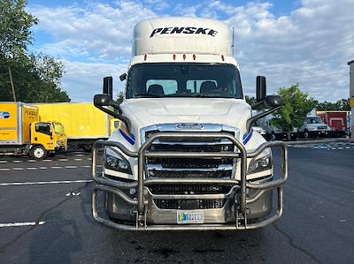 Used 2020 Freightliner Cascadia Detroit DD13 Semi Truck for sale #3330125 - photo 2