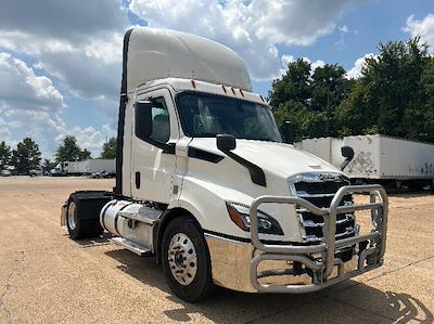Used 2020 Freightliner Cascadia Detroit DD13 Semi Truck for sale #3330129 - photo 1