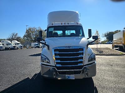 Used 2020 Freightliner Cascadia Detroit DD13 Semi Truck for sale #3330168 - photo 1