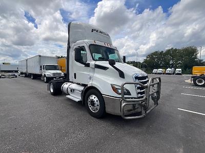 Used 2020 Freightliner Cascadia Detroit DD13 Semi Truck for sale #3330171 - photo 1