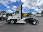 Used 2020 Freightliner Cascadia Detroit DD13 Semi Truck for sale #3330171 - photo 4