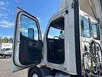 Used 2020 Freightliner Cascadia Detroit DD13 Semi Truck for sale #3330176 - photo 9