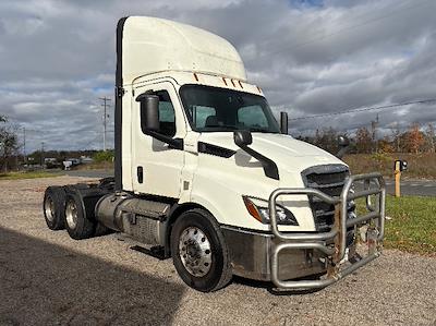 Used 2020 Freightliner Cascadia Detroit DD13 Semi Truck for sale #3330205 - photo 1