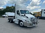 Used 2021 Freightliner Cascadia Detroit DD13 Semi Truck for sale #3330303 - photo 1