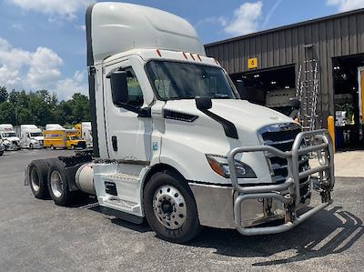 Used 2021 Freightliner Cascadia Detroit DD13 Semi Truck for sale #3330421 - photo 1
