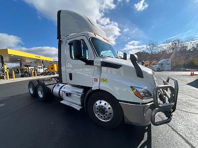 Used 2019 Freightliner Cascadia Detroit DD13 Semi Truck for sale #333146 - photo 1
