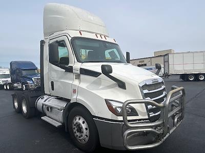 Used 2019 Freightliner Cascadia Detroit DD13 Semi Truck for sale #333147 - photo 1