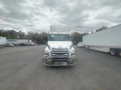Used 2019 Freightliner Cascadia Detroit DD13 Semi Truck for sale #333150 - photo 2