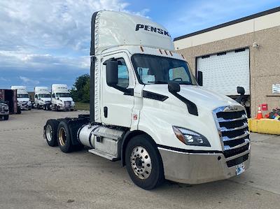 Used 2019 Freightliner Cascadia Detroit DD13 Semi Truck for sale #333467 - photo 1