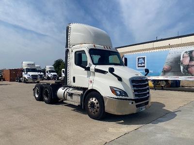 Used 2019 Freightliner Cascadia Detroit DD13 Semi Truck for sale #333474 - photo 1