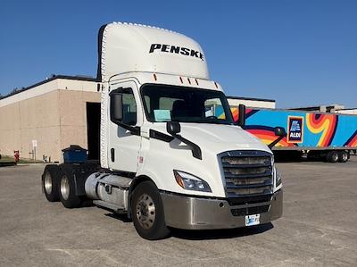 Used 2019 Freightliner Cascadia Detroit DD13 Semi Truck for sale #333479 - photo 1