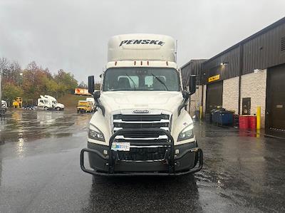 Used 2022 Freightliner Cascadia Detroit DD13 Semi Truck for sale #3334902 - photo 2