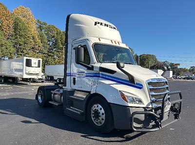 Used 2022 Freightliner Cascadia Detroit DD13 Semi Truck for sale #3334951 - photo 1