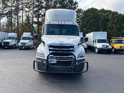 Used 2022 Freightliner Cascadia Detroit DD13 Semi Truck for sale #3334953 - photo 2