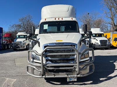 Used 2019 Freightliner Cascadia Detroit DD13 Semi Truck for sale #333645 - photo 2