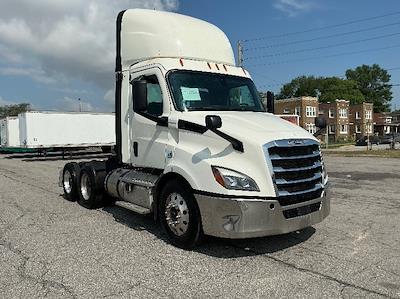 Used 2019 Freightliner Cascadia Detroit DD13 Semi Truck for sale #333724 - photo 1