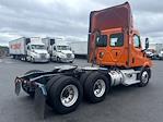 Used 2020 Freightliner Cascadia Detroit DD13 Semi Truck for sale #333774 - photo 7