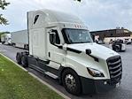 Used 2021 Freightliner Cascadia Detroit DD15AT Semi Truck with Sleeper Cab for sale #333814 - photo 1