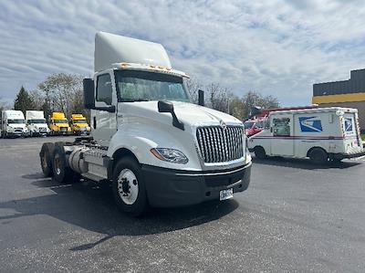 Used 2019 International LT - photo 1