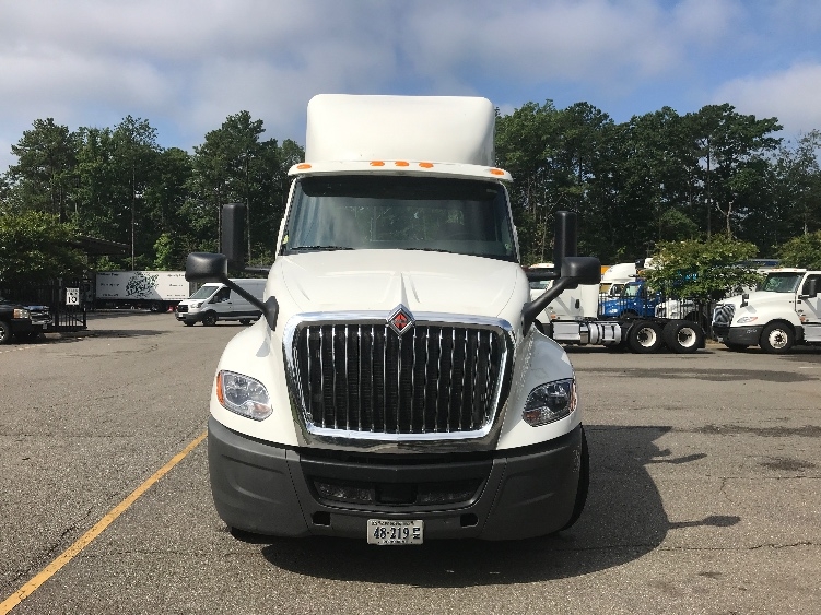 Used 2019 International LT - photo 2
