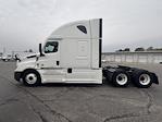 Used 2021 Freightliner Cascadia Detroit DD15AT Semi Truck with Sleeper Cab for sale #334407 - photo 4