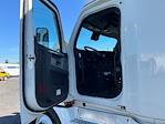 Used 2021 Freightliner Cascadia Detroit DD15AT Semi Truck with Sleeper Cab for sale #334414 - photo 9