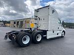 Used 2021 Freightliner Cascadia Detroit DD15AT Semi Truck with Sleeper Cab for sale #334422 - photo 7
