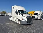 Used 2021 Freightliner Cascadia Detroit DD15AT Semi Truck with Sleeper Cab for sale #334435 - photo 1