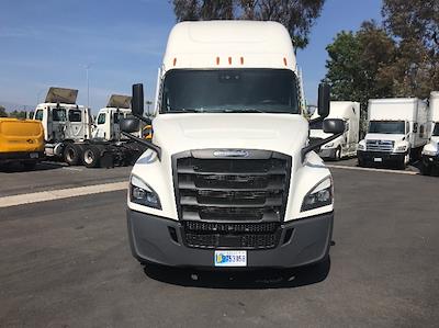 Used 2021 Freightliner Cascadia Detroit DD15AT Semi Truck with Sleeper Cab for sale #334439 - photo 2
