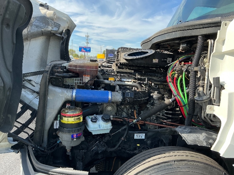 Used 2021 Freightliner Cascadia - photo 23