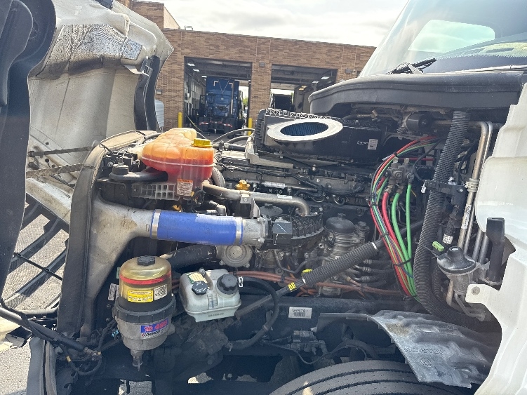 Used 2021 Freightliner Cascadia - photo 23