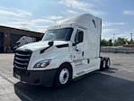 Used 2021 Freightliner Cascadia Detroit DD15AT Semi Truck with Sleeper Cab for sale #334447 - photo 3