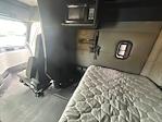 Used 2021 Freightliner Cascadia Detroit DD15AT Semi Truck with Sleeper Cab for sale #334462 - photo 19