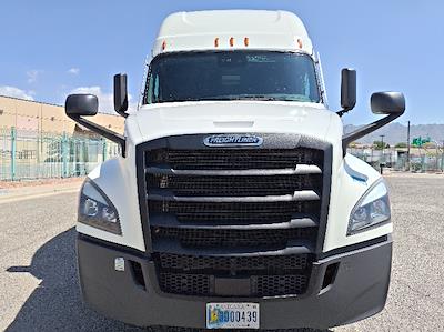 Used 2021 Freightliner Cascadia Detroit DD15AT Semi Truck with Sleeper Cab for sale #334463 - photo 2