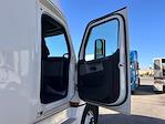 Used 2021 Freightliner Cascadia Detroit DD15AT Semi Truck with Sleeper Cab for sale #334464 - photo 17