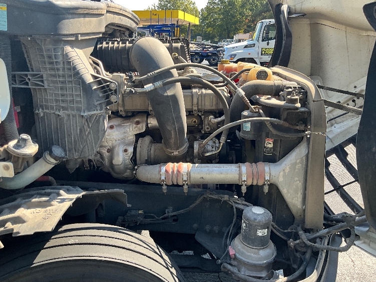 Used 2021 Freightliner Cascadia - photo 22