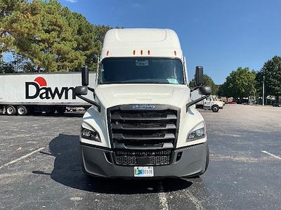 Used 2021 Freightliner Cascadia Detroit DD15AT Semi Truck with Sleeper Cab for sale #334466 - photo 2