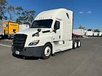 Used 2021 Freightliner Cascadia Detroit DD15AT Semi Truck with Sleeper Cab for sale #334469 - photo 3