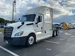 Used 2021 Freightliner Cascadia Detroit DD15AT Semi Truck with Sleeper Cab for sale #334478 - photo 3