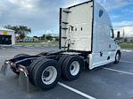 Used 2021 Freightliner Cascadia Detroit DD15AT Semi Truck with Sleeper Cab for sale #334478 - photo 7