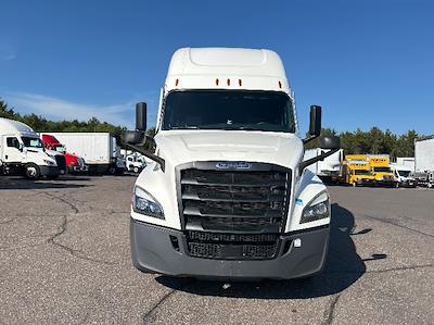 Used 2021 Freightliner Cascadia Detroit DD15AT Semi Truck with Sleeper Cab for sale #334479 - photo 2