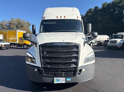 Used 2021 Freightliner Cascadia Detroit DD15AT Semi Truck with Sleeper Cab for sale #334482 - photo 2