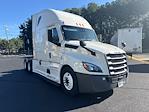 Used 2021 Freightliner Cascadia Detroit DD15AT Semi Truck with Sleeper Cab for sale #334482 - photo 1
