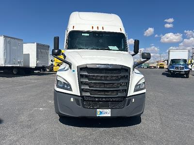Used 2021 Freightliner Cascadia Detroit DD15AT Semi Truck with Sleeper Cab for sale #334485 - photo 2