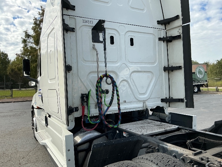Used 2021 Freightliner Cascadia - photo 24